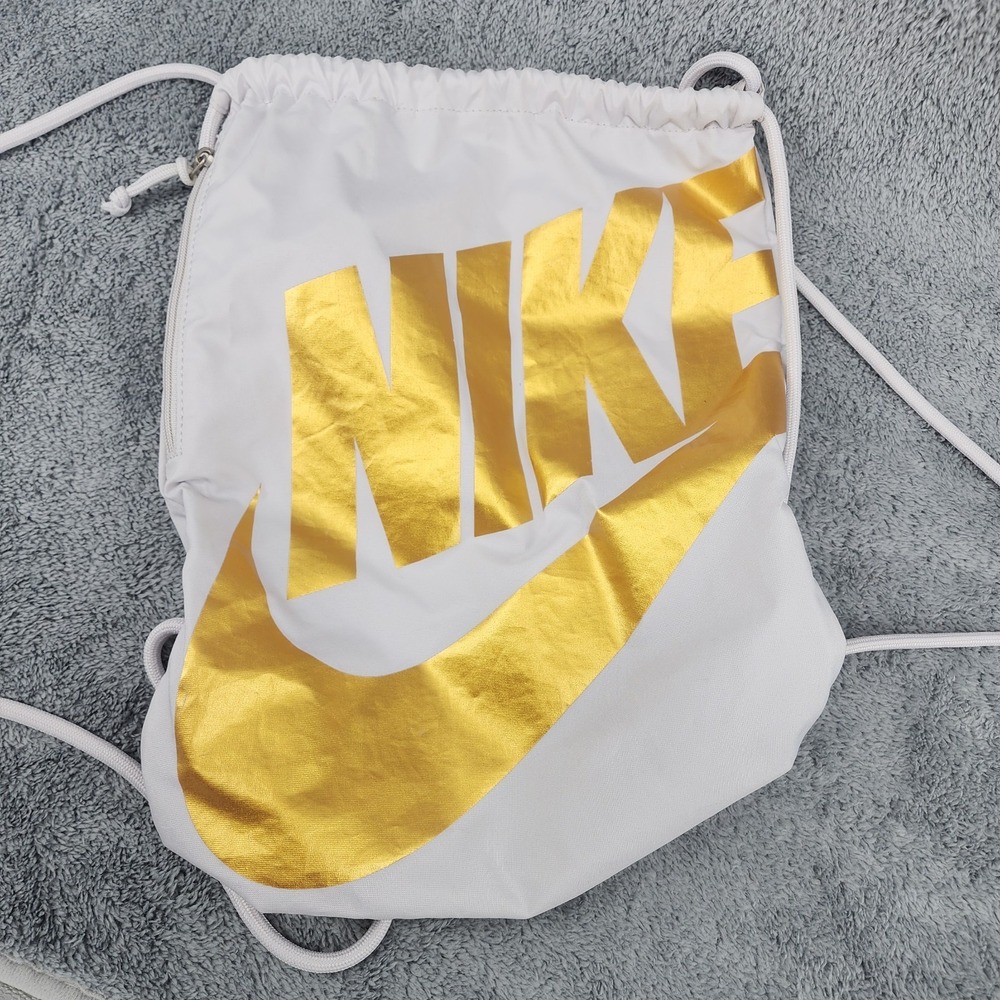 Nike Heritage Drawstring Gym Bag White Gold Swoosh Logo Polyester